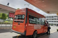Dịp Tết, có xe buýt đưa khách miễn phí từ sân bay Tân Sơn Nhất ra ngoài