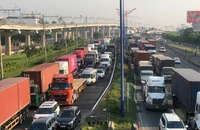 Đường Võ Nguyên Giáp, TP Thủ Đức đang kẹt xe kéo dài