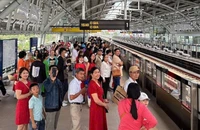 Đề xuất tăng chuyến tàu metro số 1 phục vụ người dân du xuân