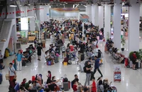 Bến xe Miền Đông mới nhộn nhịp đưa hành khách về quê ăn Tết