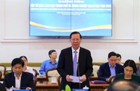 Chủ tịch UBND TP.HCM Phan Văn Mãi mời gọi doanh nghiệp Singapore cùng thực hiện đề án 220 km đường sắt đô thị.