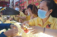 Ngỡ ngàng khi vàng bị…ế 