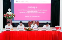 Chủ tịch HĐTV Agribank làm việc và chỉ đạo các chi nhánh ở Nghệ An khắc phục hậu quả bão số 10