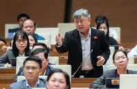 Đại biểu tranh luận việc 'tòa án không có nghĩa vụ thu thập chứng cứ'