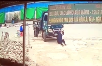 Công an điều tra vụ xe tải tông nam thanh niên ở Thanh Hóa