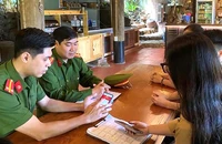 2 người suýt mất hơn 800 triệu sau cuộc gọi giả danh cảnh sát 