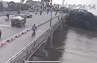 Cô giáo dũng cảm nhảy xuống sông cứu nữ sinh 18 tuổi nhảy cầu 