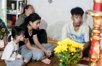 Những phận người ở lại sau trận lốc xoáy kinh hoàng ở Ninh Bình