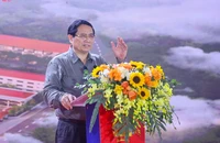 Thủ tướng: Nơi đâu cũng có ánh mắt rạng ngời, phấn khởi của thầy cô giáo, các em học sinh