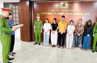 Triệt xóa đường dây giả mạo hàng loạt thương hiệu nước hoa nổi tiếng