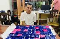 Chỉ trong 2 giờ, bắt 2 kẻ buôn hơn 18.000 viên ma túy tổng hợp