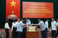 Quảng Bình ủng hộ gần 5 tỉ đồng cho người dân vùng lũ sau ngày đầu huy động