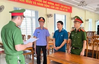 Chủ tịch hội đồng quản trị tự lập séc rút tiền của hợp tác xã tiêu xài