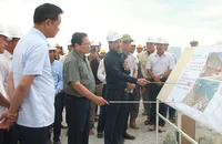 Thủ tướng Phạm Minh Chính thị sát 3 dự án cao tốc, sân bay, cảng biển ở Quảng Trị