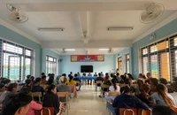 Tạm đình chỉ công tác nữ phó hiệu trưởng ở Quảng Trị, 75 học sinh trở lại lớp học