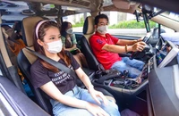 Di chuyển bằng xe công nghệ: Cẩn thận không bao giờ thừa