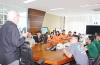 Gần 30 sinh viên Hutech tham quan thực tế Khu Liên hợp xử lý chất thải Đa Phước