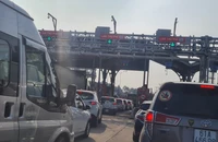 Kiến nghị ban hành hướng dẫn xả trạm thu phí khi kẹt cao tốc