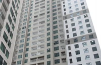 Tòa nhà OC3 bị đình chỉ hoạt động. Ảnh: Công Nguyên