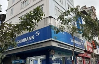 NHNN yêu cầu Eximbank cầu thị, lắng nghe dư luận vụ thẻ tín dụng nợ 8,5 triệu lên 8,8 tỉ 