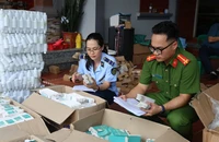 1 cơ sở sản xuất, bán 100.000 đơn hàng giả 