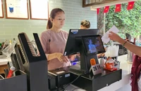Tranh cãi về đánh thuế cá nhân và hộ kinh doanh trên doanh thu thay vì lợi nhuận