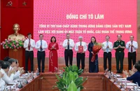 Tổng Bí thư trao quyết định thành lập Cơ quan Ủy ban Trung ương MTTQ Việt Nam