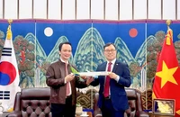 FLC đưa tin ông Trịnh Văn Quyết xuất hiện, gặp Đại sứ Hàn Quốc