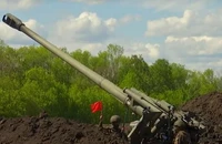 VIDEO: Cận cảnh lựu pháo Msta-B 152 mm Nga nã vào mục tiêu Ukraine