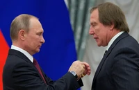 Mỹ trừng phạt bạn thân – “người giữ tiền” của ông Putin và hàng loạt công ty Nga