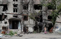 Nóng Nga-Ukraine 11-6: Moscow tố Kiev đặt pháo trong trường học, cãi với Anh về vụ tuyên án tử hình lính đánh thuê