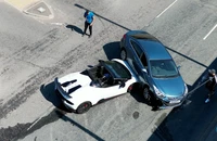 VIDEO: Siêu xe Lamborghini bị cán bẹp đầu 