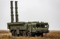 VIDEO: Nga triển khai tên lửa hành trình Iskander nhằm vào mục tiêu Ukraine 