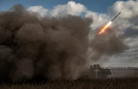 Nóng Nga-Ukraine 1-11: Ông Putin nói lý do tấn công tên lửa, UAV khắp Ukraine, và ngừng thoả thuận ngũ cốc 