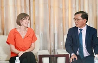 Tổng lãnh sự Anh Emily Hamblin thăm báo Pháp Luật TP.HCM