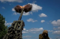 Loại pháo nào Mỹ có thể gửi cho Ukraine? 