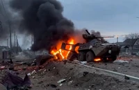 VIDEO: Loạt UAV Ukraine phá hủy xe tăng Nga ở Donetsk