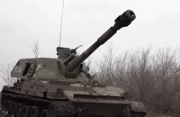 VIDEO: Pháo tự hành Akatsiya Nga ngụy trang, bắn liên tục vào Ukraine