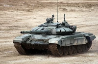 VIDEO: Uy lực tăng chiến T-80 và T-72 