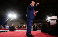 Nan giải khi phạt ông Trump vi phạm lệnh cấm phát ngôn 