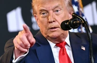 Tổng thống Trump gửi thông điệp rắn tới ông Putin; Ông Macron nhắc lời hứa của Mỹ với châu Âu