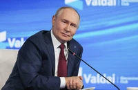 Ông Putin lên tiếng vụ Pháp bắt thủy thủ tàu nghi thuộc 'Hạm đội bóng tối'