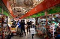 Trung Quốc đã đặt mục tiêu tăng trưởng GDP năm 2022 ở mức khoảng 5,5%. Ảnh: EPA-EFE