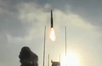Ảnh chụp vụ phóng tên lửa YJ-21 từ video Hải quân Trung Quốc công bố. Ảnh: SPUTNIK