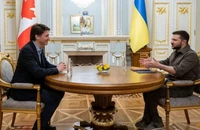 Thủ tướng Canada bất ngờ thăm Ukraine, thông báo cung cấp thêm vũ khí