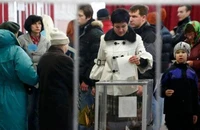 Trưng cầu ý dân ở bán đảo Crimea năm 2014. ẢNH: REUTERS