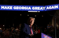 CNN: Ông Trump thắng bang chiến trường thứ 2, đường thắng của bà Harris hẹp dần