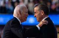 Ông Biden ân xá cho con trai 