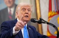 Ông Trump lên tiếng chuyện thị trường lao dốc: ’Đôi khi phải dùng thuốc để chữa trị’