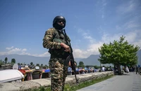 Lính Ấn Độ và Pakistan đấu súng sau vụ tấn công khủng bố vùng Kashmir